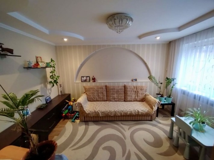 Квартира 4-х кімнатна - фото 1