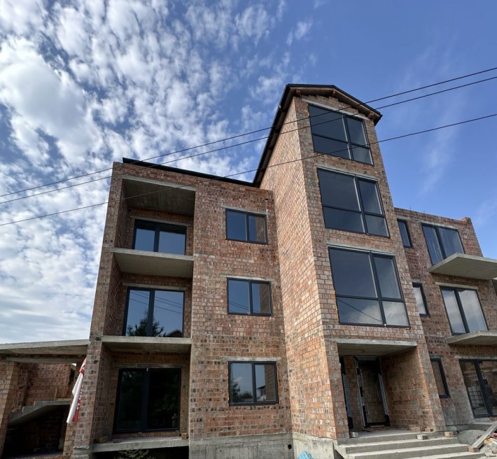 Терміновий продаж 1 кімнатноі квартири у новобудові біля лісу! - фото 1