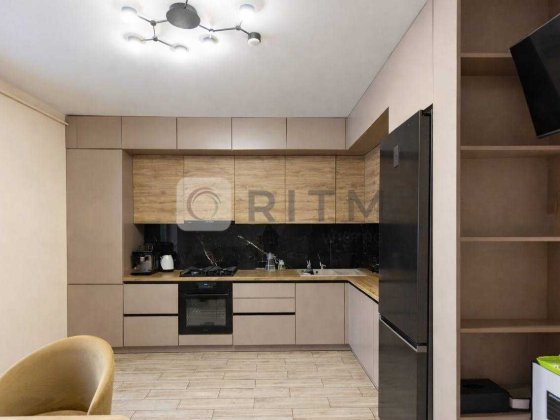 Продаж 2-кімнатна квартира з ремонтом у новобудові Рудно Рудное