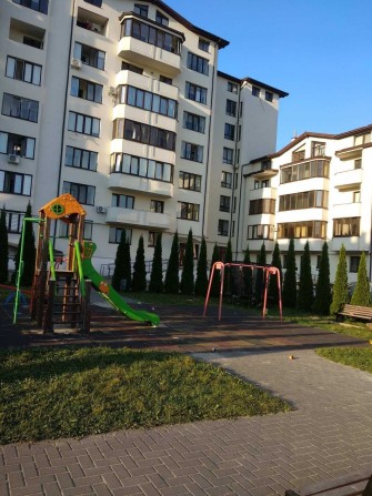 Продаж просторої 2 кімнатної квартири у Винниках по вул. Лисика - фото 1