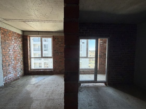 ЖИТЛО.Продаж 1кім квартири+студія.1000$ за метр,жк Спортивна,Сокільник Сокільники