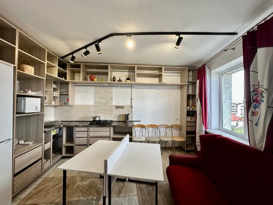 Продаж великої 1 кім. квартири Винники