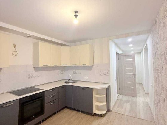 Продаж дворівневої квартири у центрі Винник вул. Сухомлинського, 14 Винники