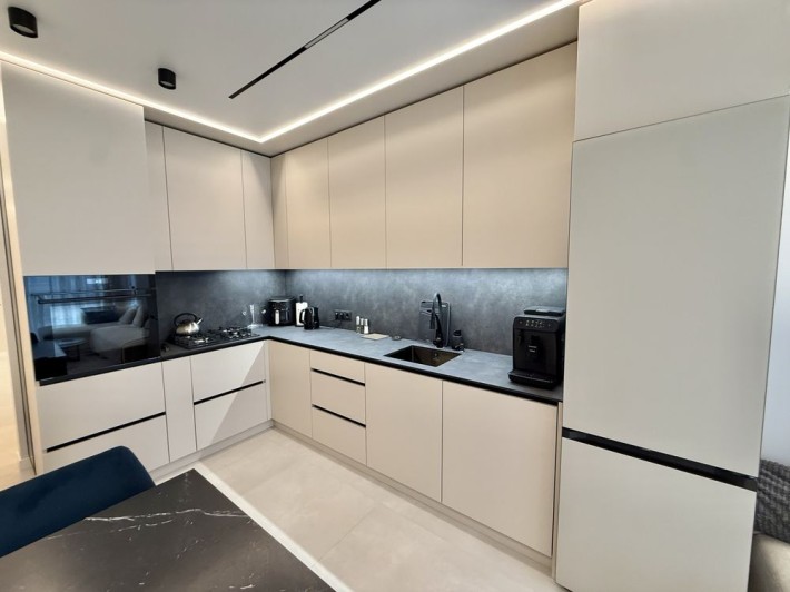 Продаж просторої 2 кімнатної квартири в Винниках в новобудові - фото 1