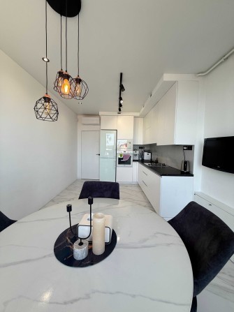 Продаж 3 кім квартири з ремонтом та власною терасою. БЕЗ КОМІСІЇ. - фото 1