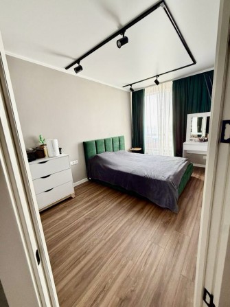 1 ком квартра с ремонтом 43м2 ЖК Акварель 2 Мебель и техника 8 этаж - фото 1