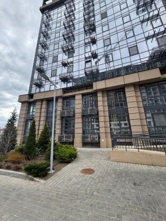 Продажа квартиры в ЖК "Авторский район"/ СДАННАЯ секция (3-111-582) - фото 1