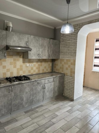 Однокімнатна квартира з ремонтом. Фонтанка - фото 1