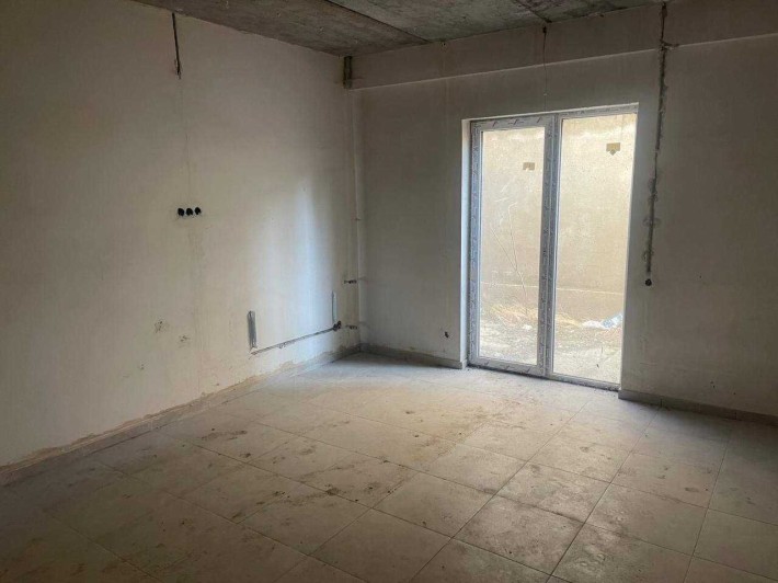 Однокімнатна квартира з власним двориком / Приватний сектор - фото 1