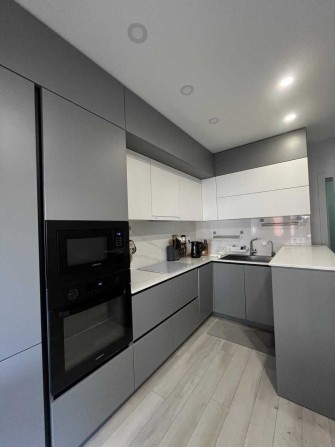 Продам 2-х кімн квартиру Авторський ремонт! 2 поверх Держпрограми!! - фото 1