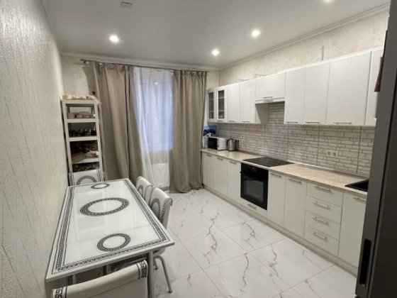 N2-комн.квартира ул.Сахарова 65м2 мебель и техника! Крижанівка