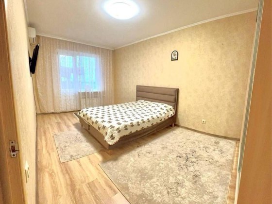 Трехкомнатная на Сахарова Лески (Одесская обл.)