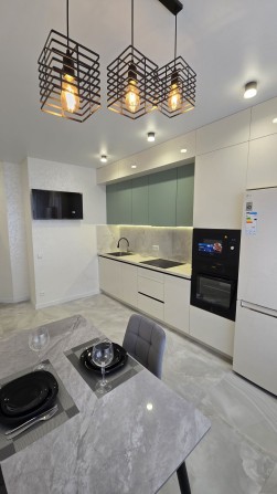 Ексклюзивна квартира 59 Перлина з ремонтом. - фото 1