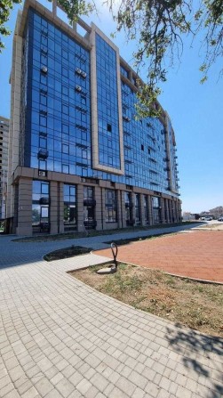 1-комн квартира, Авторский район, 43 кв.м. ДОМ СДАН - фото 1