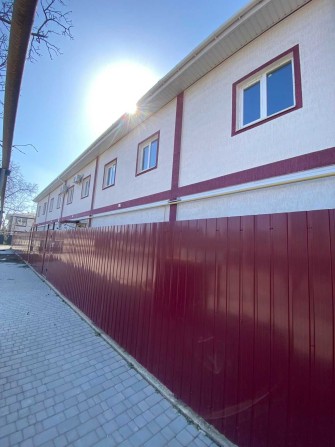 В продаже двухуровневая квартира на Ленпоселке. - фото 1