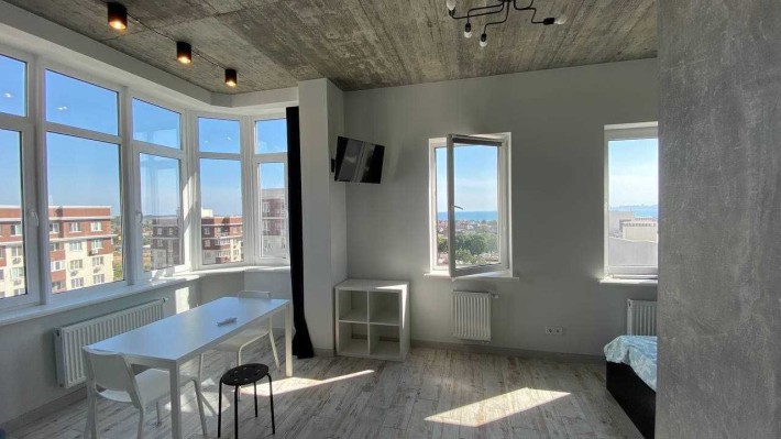 Море з вікна. Газ у домі. Забирай зараз - фото 1