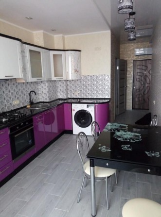 Квартира с отличным ремонтом в ЖК Золотая Эра - фото 1