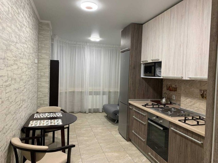 Продам 1 ком. квартиру  с ремонтом  в ЖК Золотая Эра с видом на море - фото 1