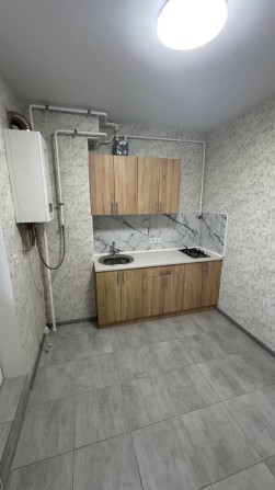 Продам 1к квартиру с НОВЫМ ремонтом ЖМ 7НЕБО АГВ - фото 1