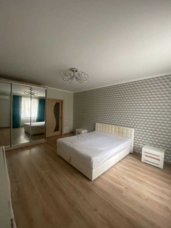 Продам 2-ком. квартиру в кирпичном доме ЖК "Набережный квартал" - фото 1