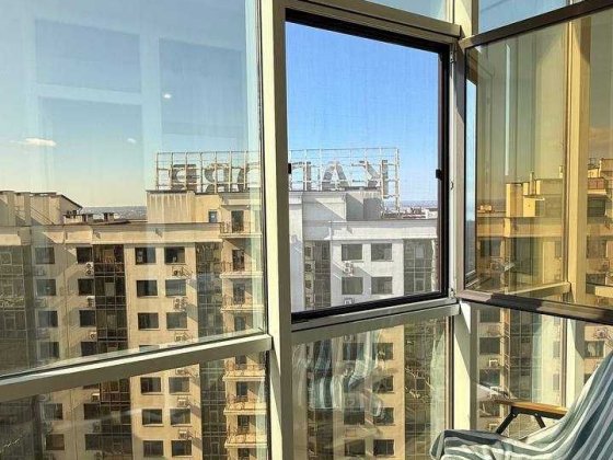 Продам трикімнатну квартиру з  видом на море в ЖК «Десята Перлина» Крижанівка