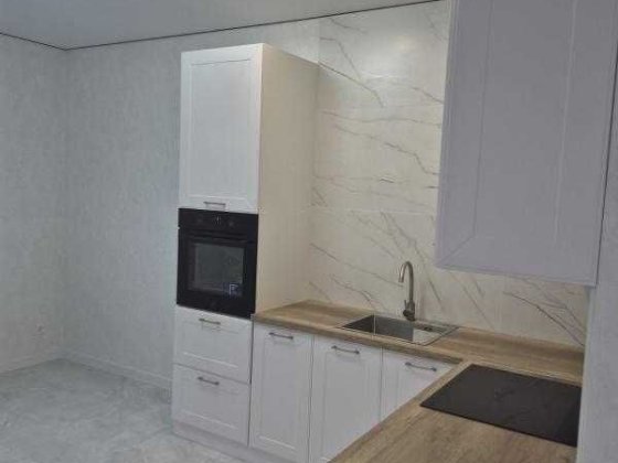 Однокімнатна з ремонтом на Сахарова Крижанівка