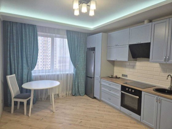 Продам 1-комн. квартиру с ЕВРОРЕМОНТОМ в Кадор/54 Жемчужина Крижанівка