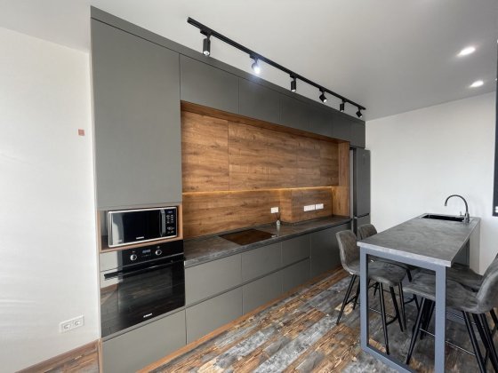 Таировские сады /собственник /1комнатная Лиманка