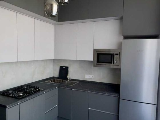 ЕКС, однокімнатна з терасою Крижанівка