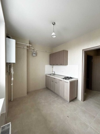 Продам новую 1 комн. квартиру с капремонтом ЖК "7 Небо"! - фото 1