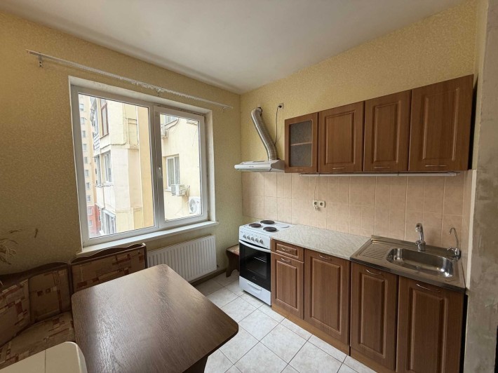 В продаже 1-комнатная  квартира улучшенной планировки в ЖК Радужный. - фото 1