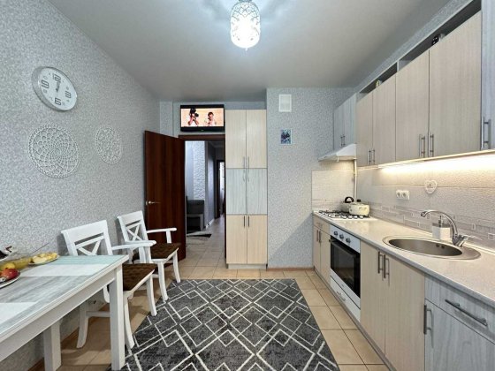 2 к. квартира в жк 7 небо. АГВ. Двусторонняя. Балкон застеклен Авангард