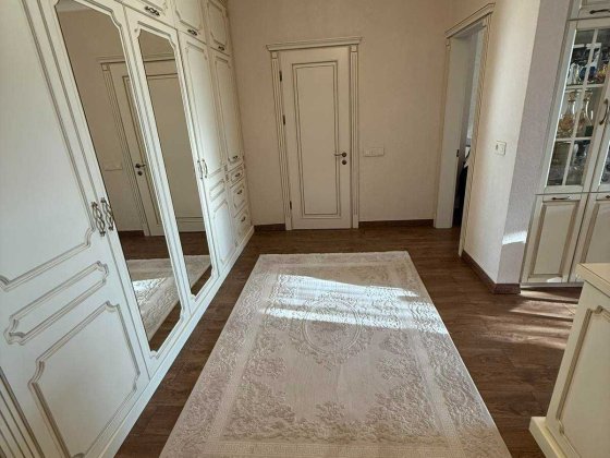 Шикарная квартира в ЖК Зеленый Мыс с мебелью и техникой Крыжановка