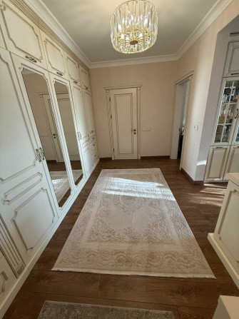 Шикарная квартира в ЖК Зеленый Мыс с мебелью и техникой - фото 1