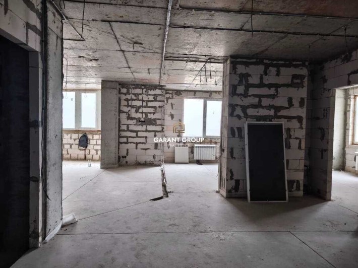 Продається двокімнатна квартира з великою кухнею студією - фото 1