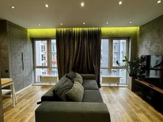 Квартира з ремонтом в ЖК Артвіль Авангард