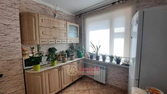 Просторная 3-х комнатная квартира с ремонтом. - фото 1