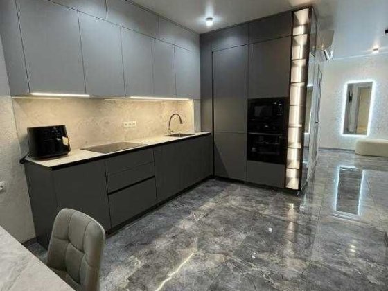 Продам 2 кімнатну квартиру в ЖК Золота ера новий ремонт Крыжановка