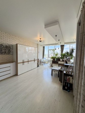 Таирово, ул. Жемчужная — студия 46,7 м², ремонт, мебель панорама - фото 1