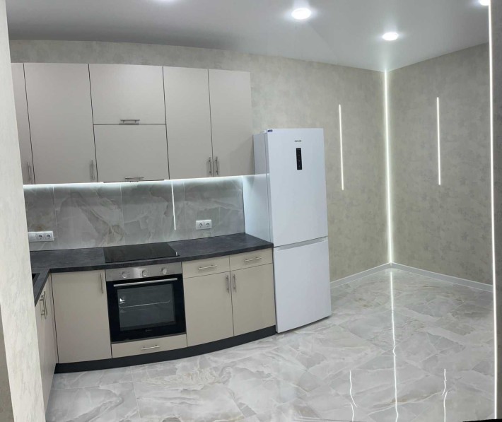 Продам квартиру на Вильямса, Акварель 8, ремонт, мебель - фото 1