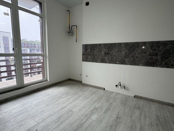 Продам 1-но комнатную квартиру с терассой Корсунцы