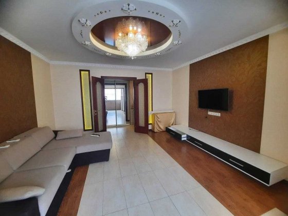 Продам   квартиру  в новом комплексе на Таирова Лиманка