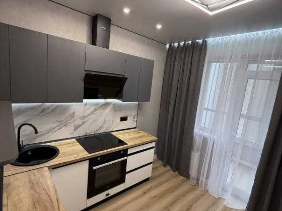 Продам однокімнатну квартиру з новим ремонтом в новобудові на Таїрова Лиманка