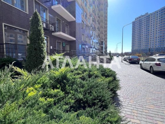 Предлагается к продаже  трёхкомнатная квартира в 37 Жемчужине Лиманка