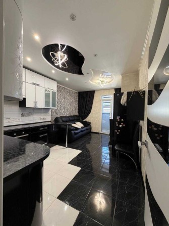 Продам простору однокімнатну квартиру в новобудові на Таїрова - фото 1