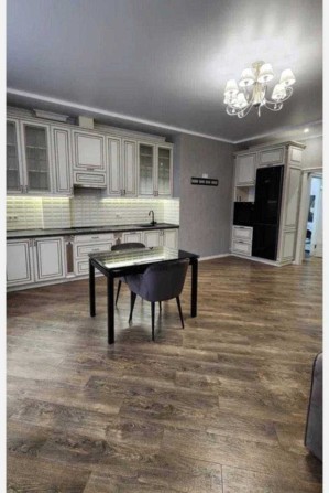 Простора 2 кім квартира з ремонтом в 5 Перлині - фото 1