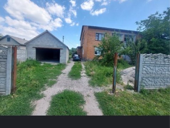 Продаж 3-кімнатної квартири Кобеляки