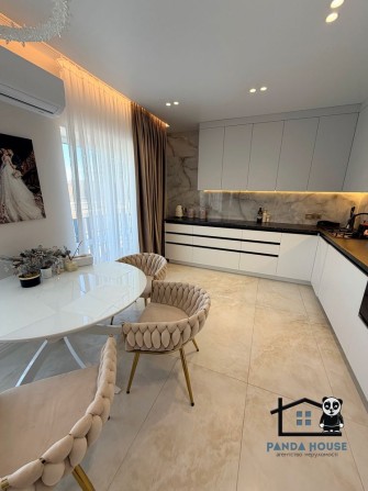 Продається велика квартира з ремонтом - фото 1