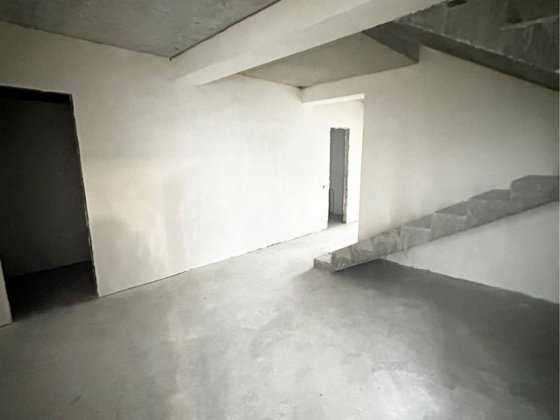 Продається 2-рівнева квартира Костопіль