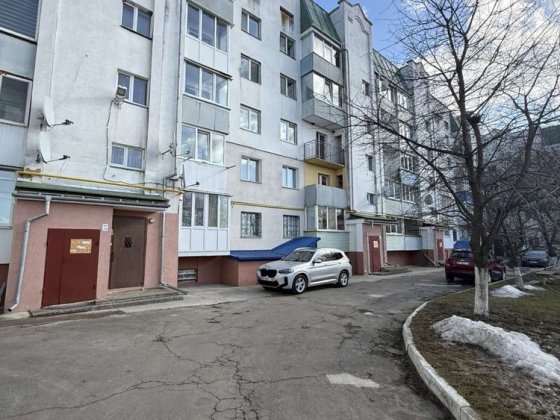 Продається 4 кімнатна квартира з автономним опаленням Здолбунів-2 Квасилов